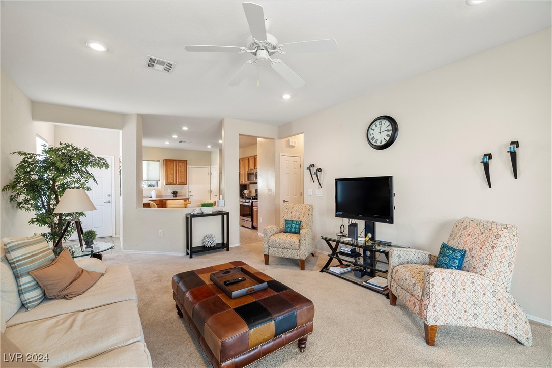 2569 Cosmic Dust Street Property Photo 5