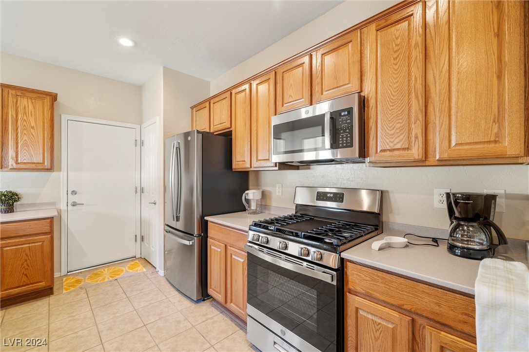 2569 Cosmic Dust Street Property Photo 9