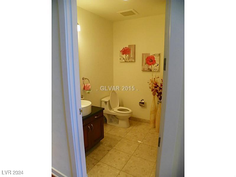 4575 Dean Martin Drive 1010 Property Photo 5