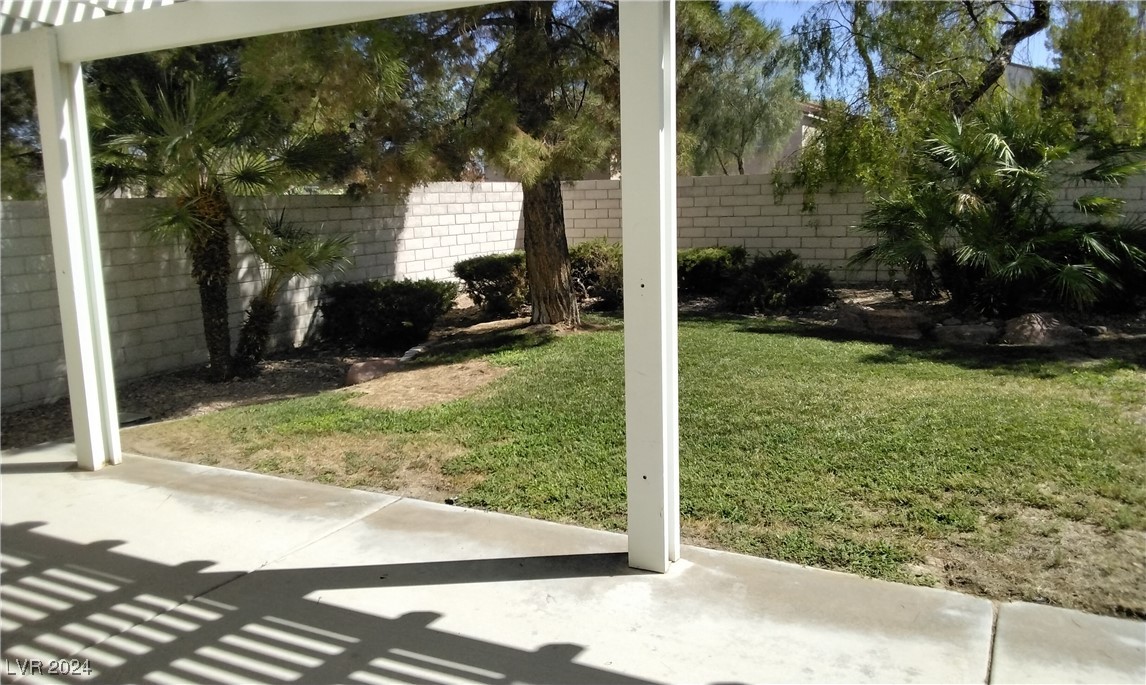 8917 Picket Fence Avenue Property Photo 28