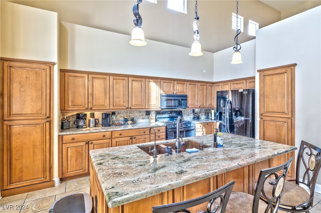 8971 Rolling Rock Drive Property Photo 4