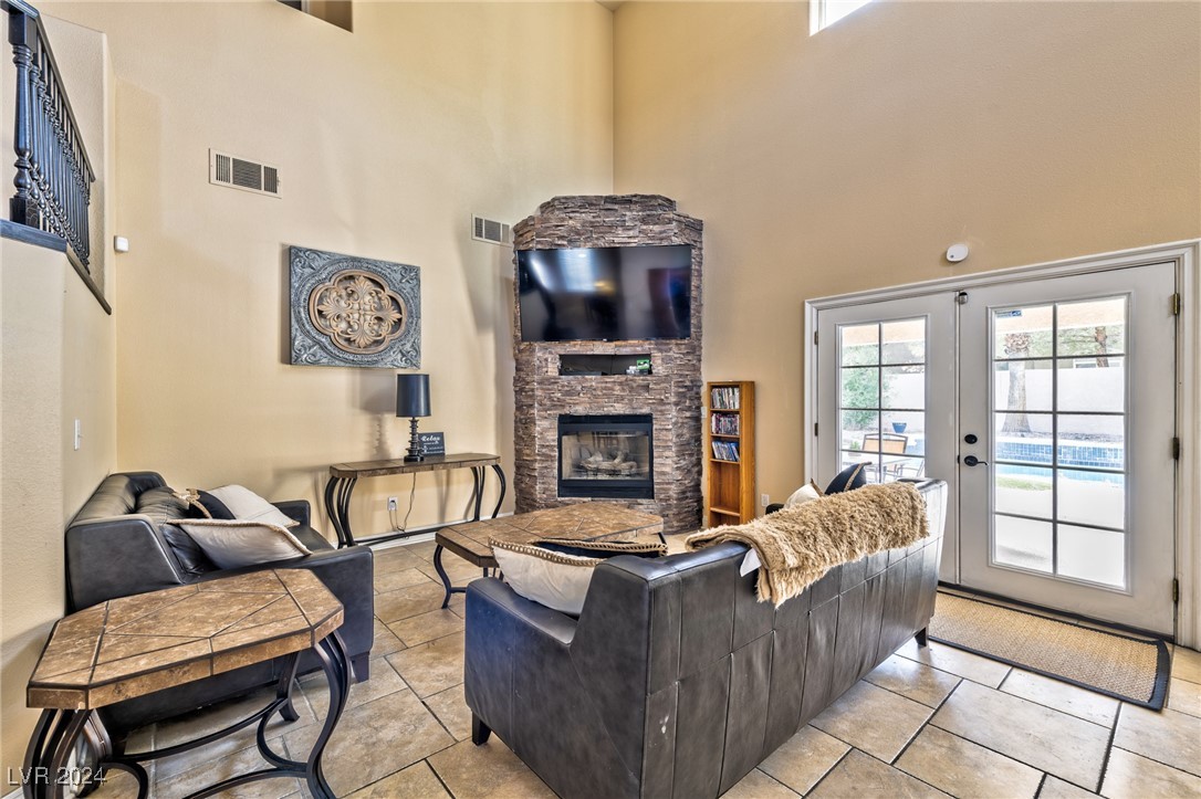 8971 Rolling Rock Drive Property Photo 6