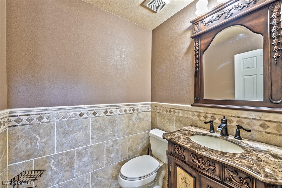 8971 Rolling Rock Drive Property Photo 7