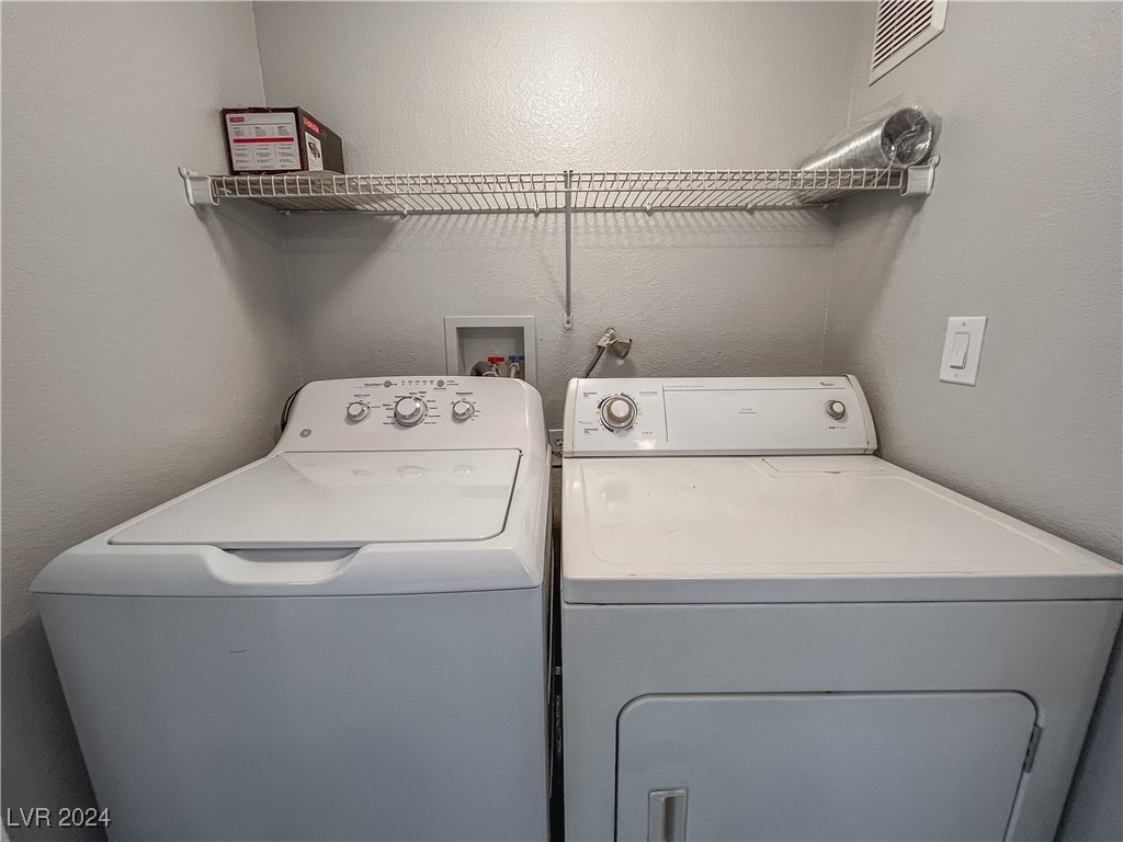 1909 Mountain Hills Court 203 Property Photo 7