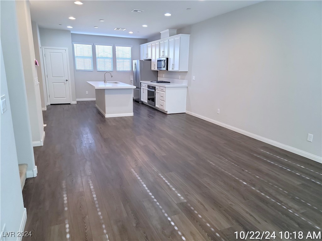 177 Petaluma Valley Drive Property Photo 2