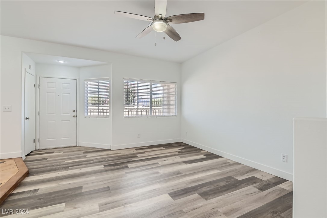 1229 Nevada Sky Street Property Photo 6