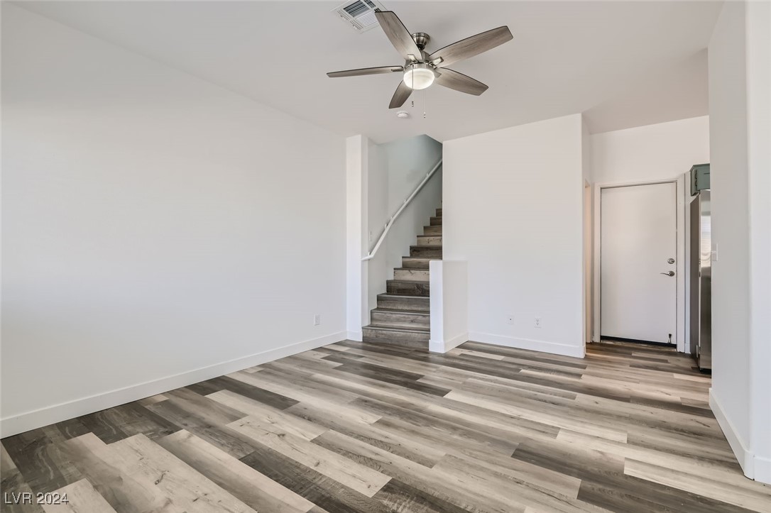 1229 Nevada Sky Street Property Photo 8