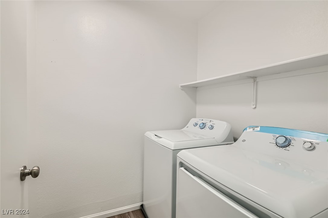 1229 Nevada Sky Street Property Photo 23