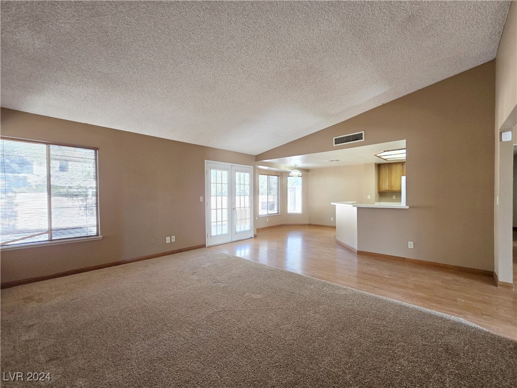 7112 Lodge Circle Property Photo 7