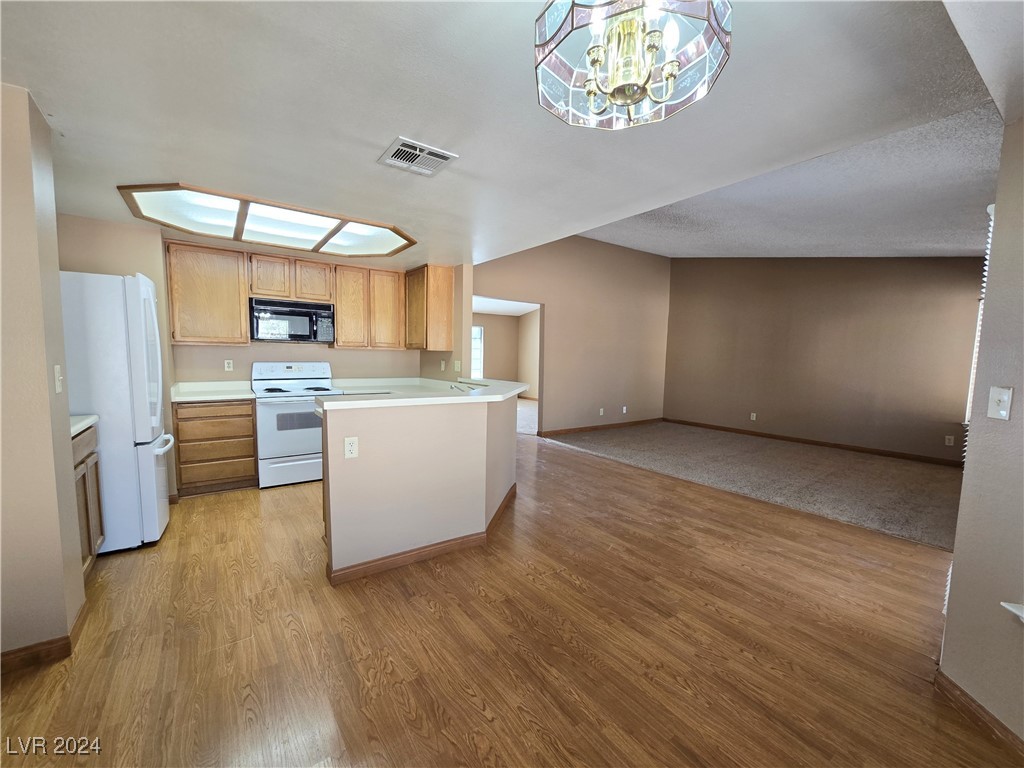 7112 Lodge Circle Property Photo 11