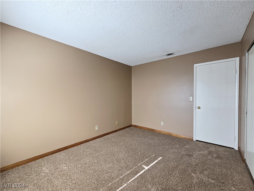 7112 Lodge Circle Property Photo 17