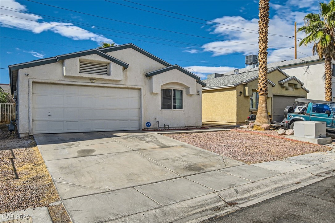 3941 Via Lucia Drive Property Photo 2