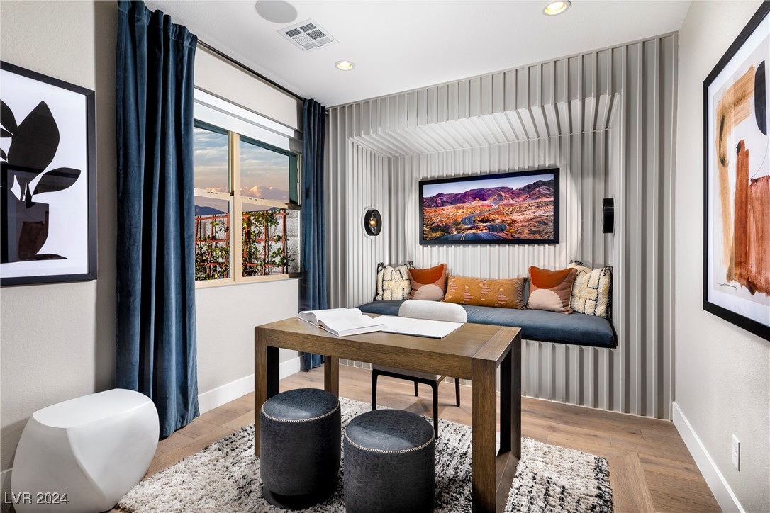 639 Spotted Falcon Street Property Photo 10