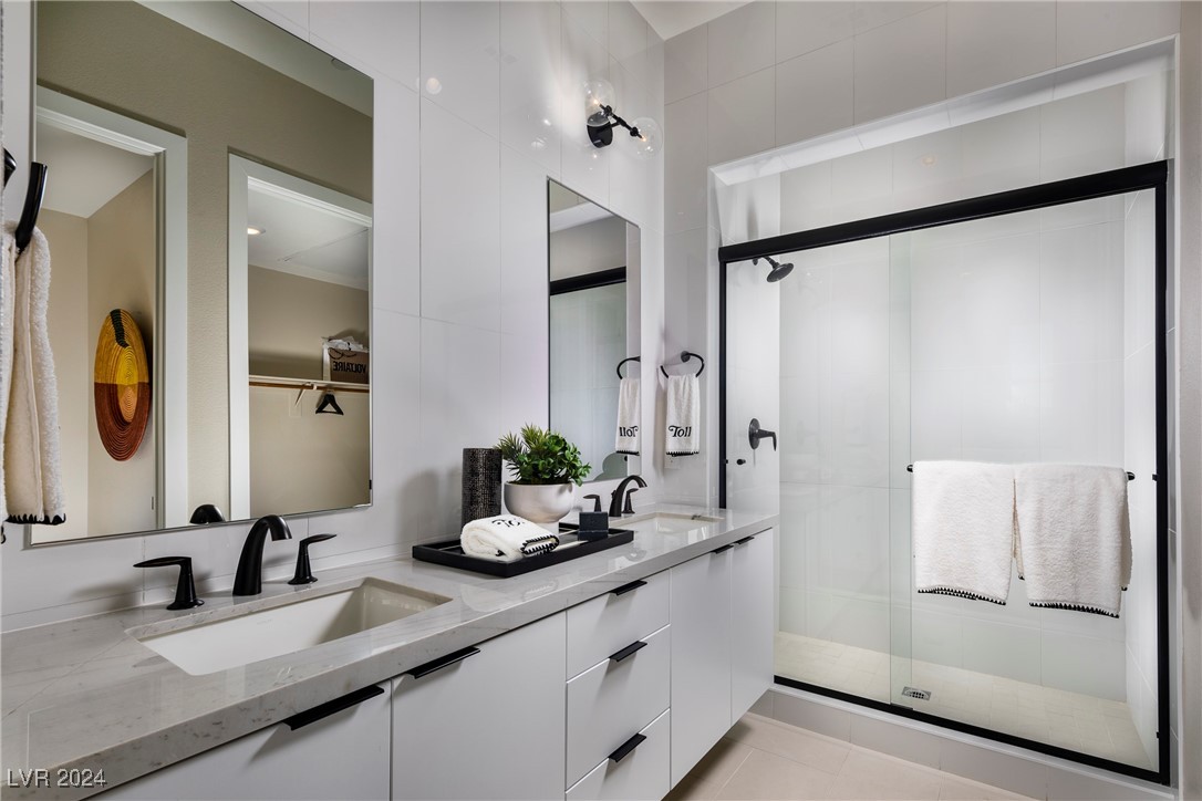 639 Spotted Falcon Street Property Photo 18