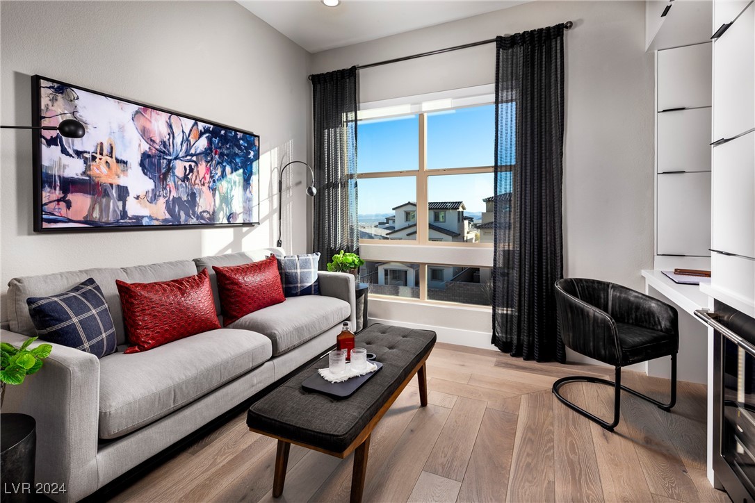 639 Spotted Falcon Street Property Photo 20
