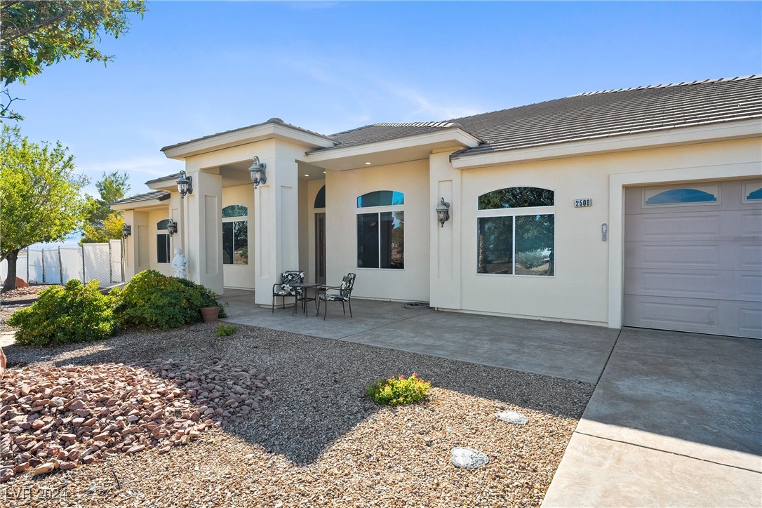 2500 South Zephyr Avenue Property Photo 2