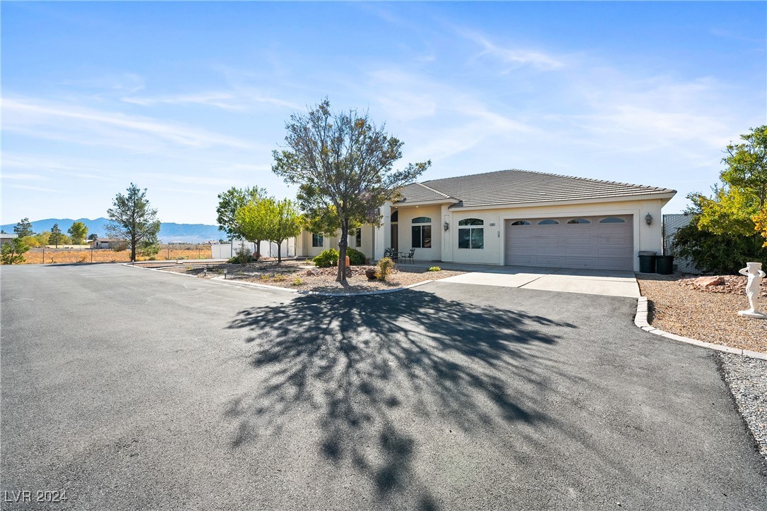2500 South Zephyr Avenue Property Photo 3