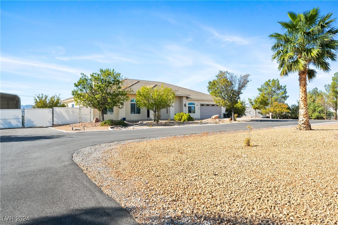 2500 South Zephyr Avenue Property Photo 5