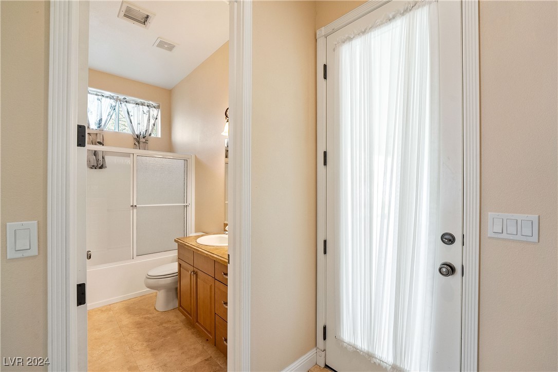 2500 South Zephyr Avenue Property Photo 54