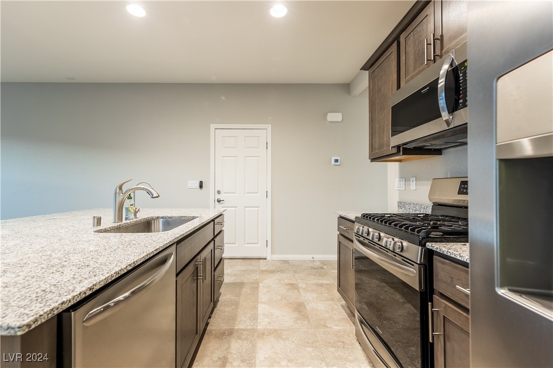 2664 Chinaberry Hill Street Property Photo 12