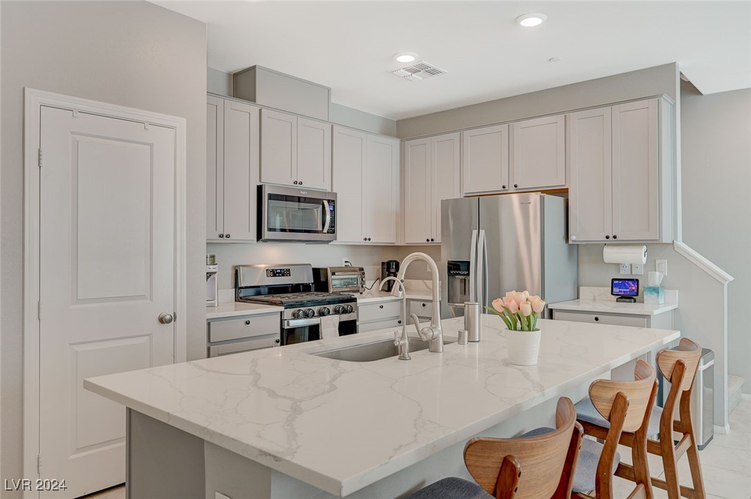 5269 Silver Branch Avenue Property Photo 8