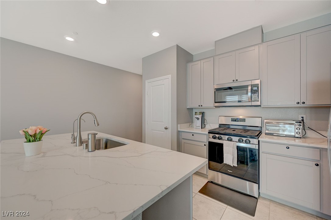 5269 Silver Branch Avenue Property Photo 11