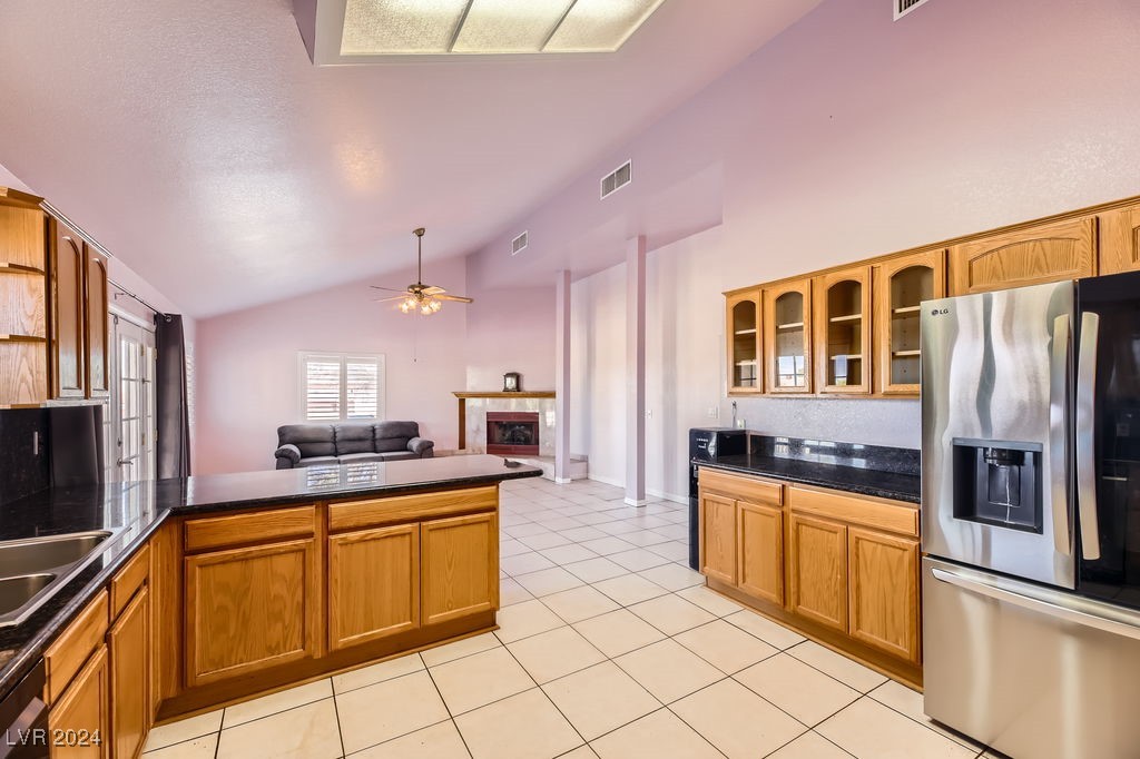 340 East Longacres Drive Property Photo 12