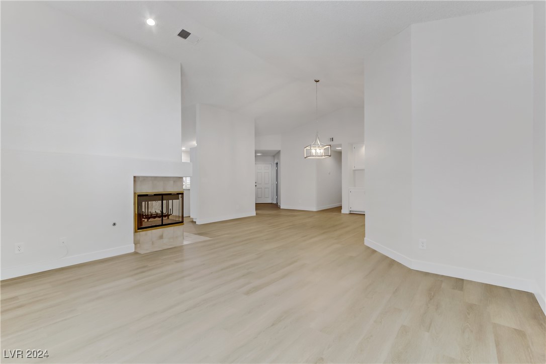 3220 Sabrina Court Property Photo 7