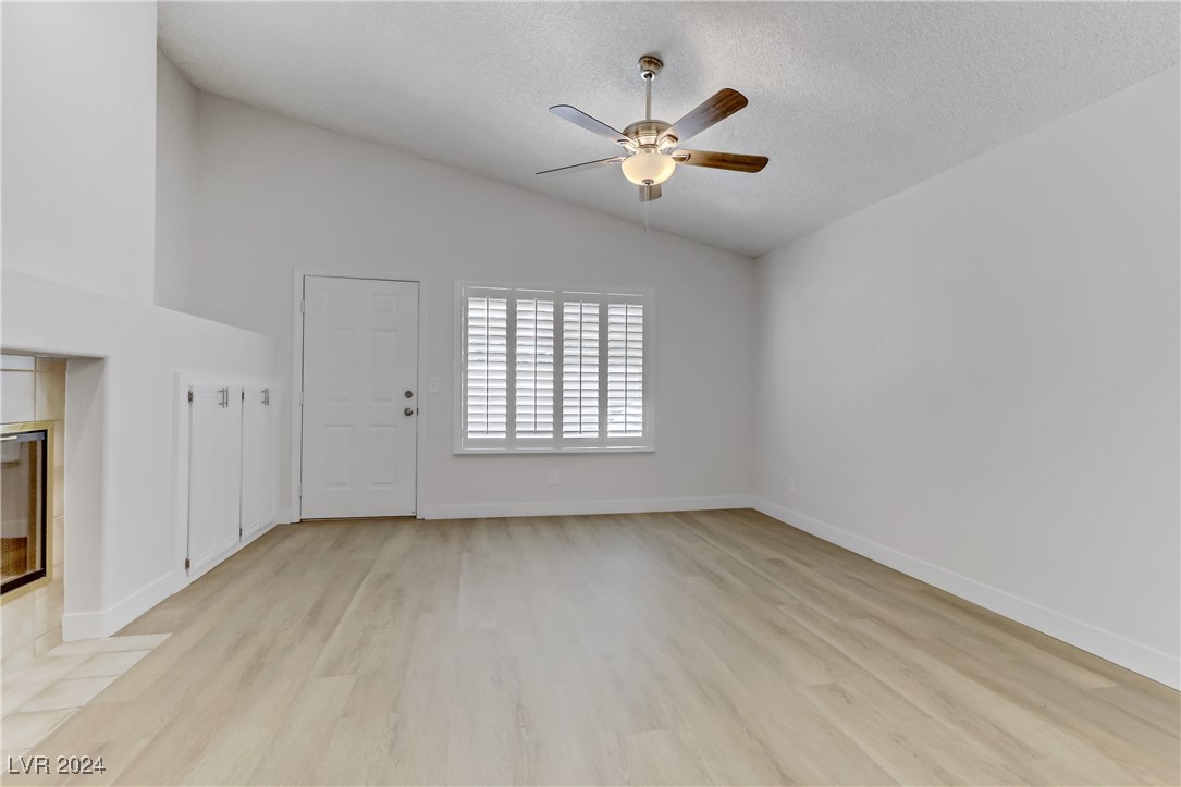 3220 Sabrina Court Property Photo 10