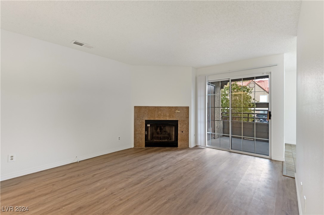 2200 South Fort Apache Road 1227 Property Photo 4
