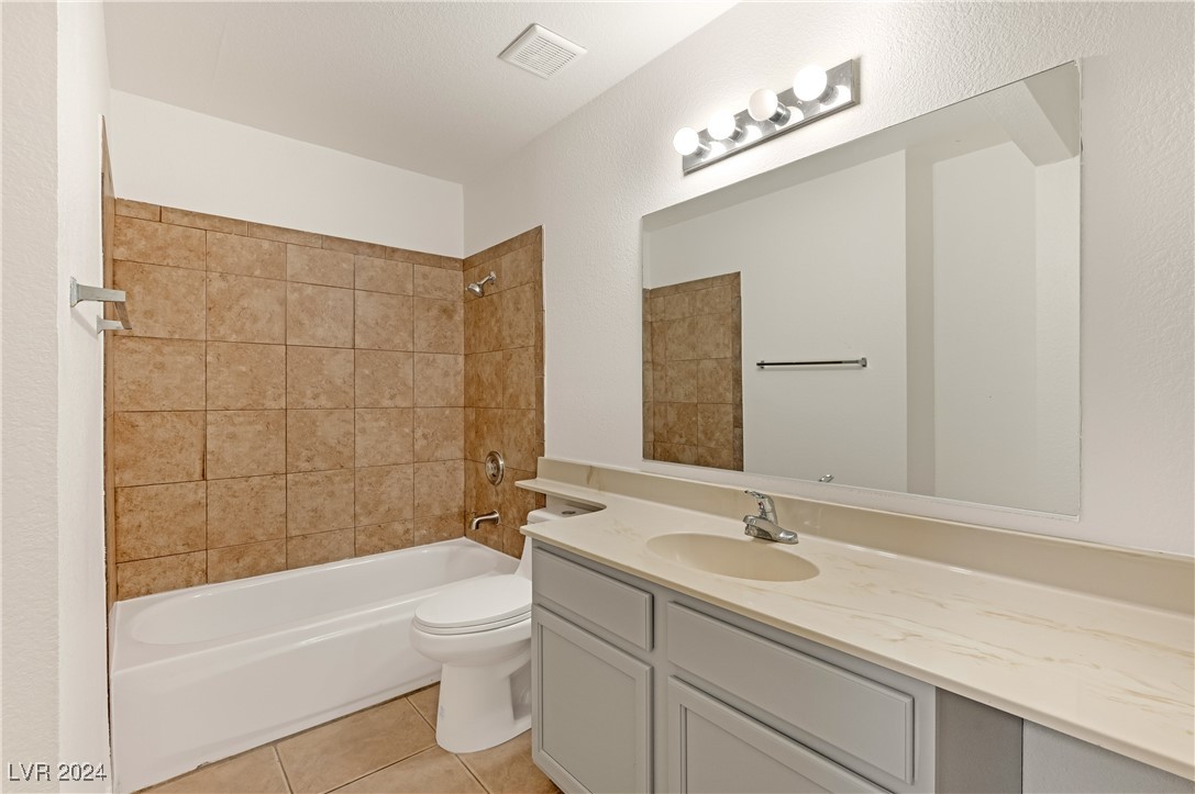 2200 South Fort Apache Road 1227 Property Photo 17