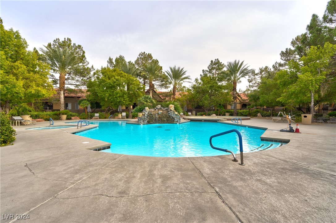 2200 South Fort Apache Road 1227 Property Photo 25
