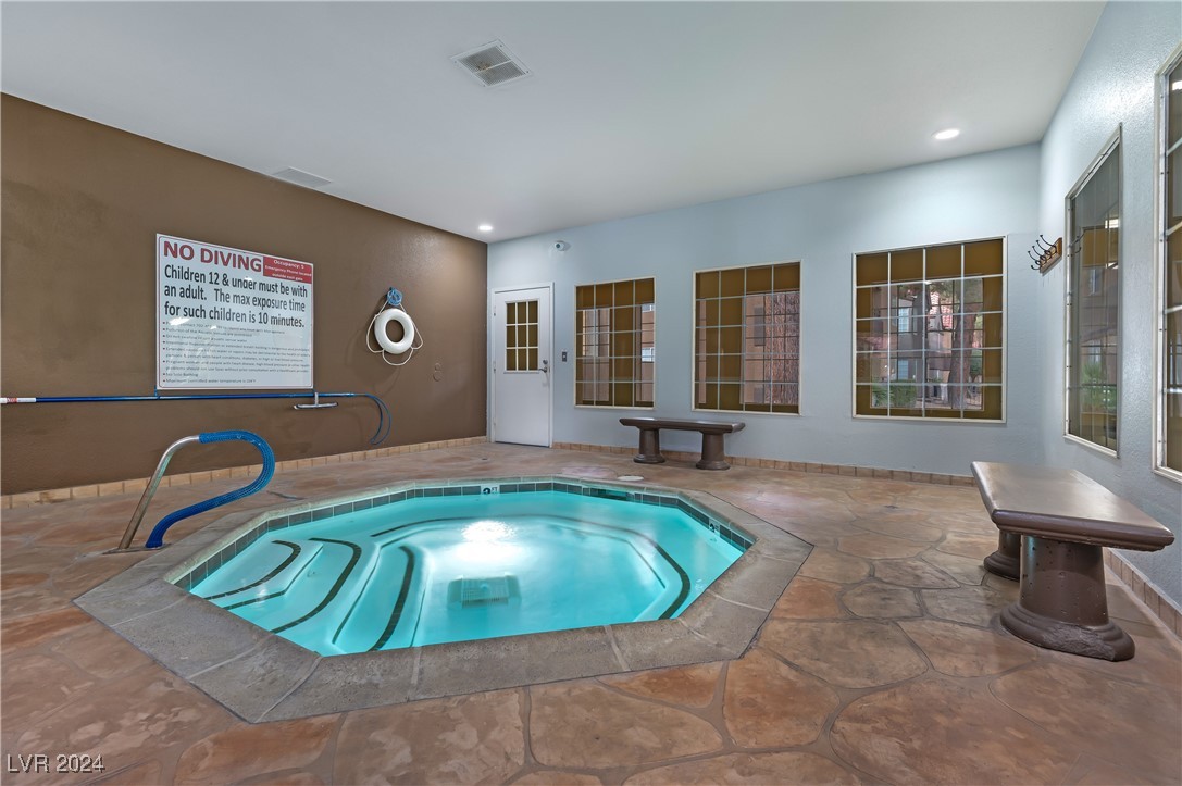 2200 South Fort Apache Road 1227 Property Photo 30