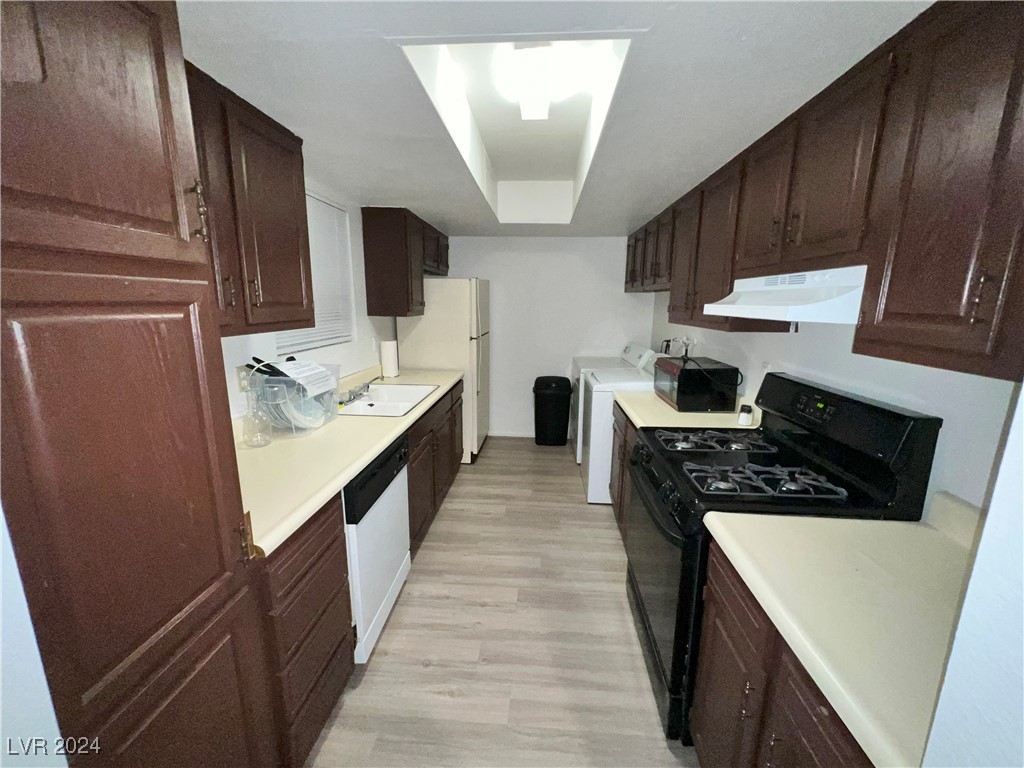 4650 Koval Lane 14c Property Photo 6