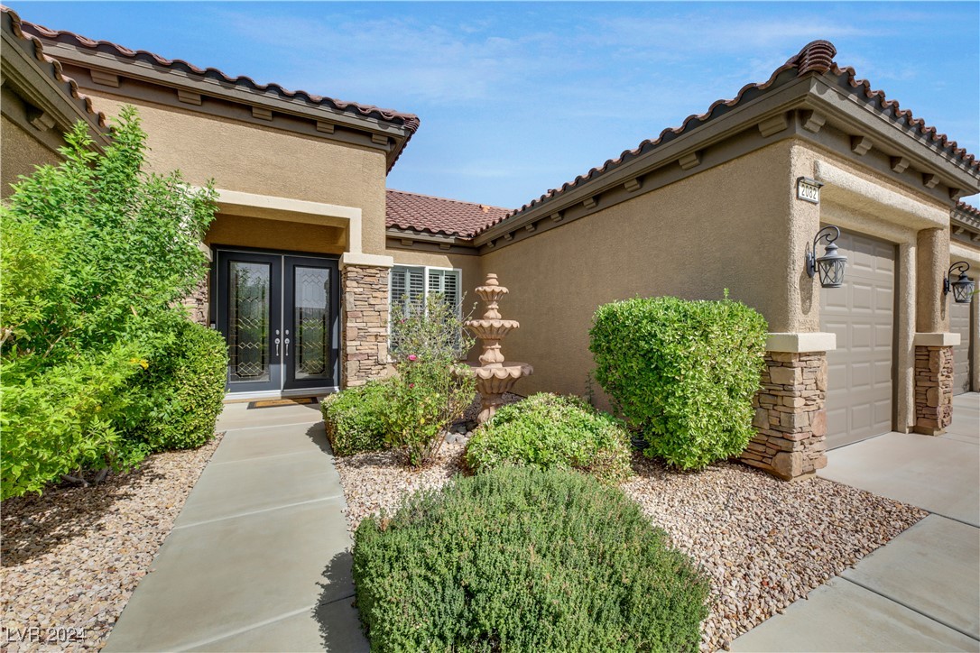 2082 Twin Falls Drive Property Photo 6