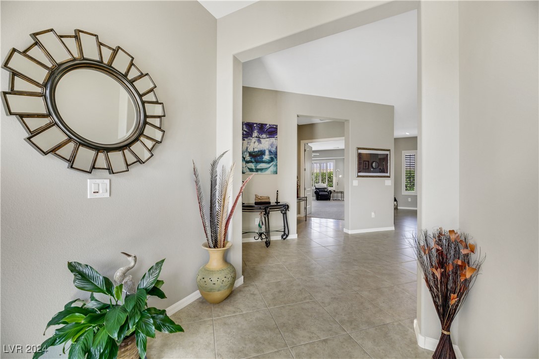 2082 Twin Falls Drive Property Photo 11
