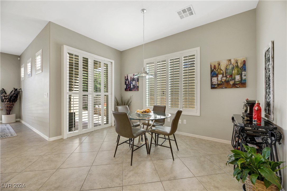 2082 Twin Falls Drive Property Photo 31
