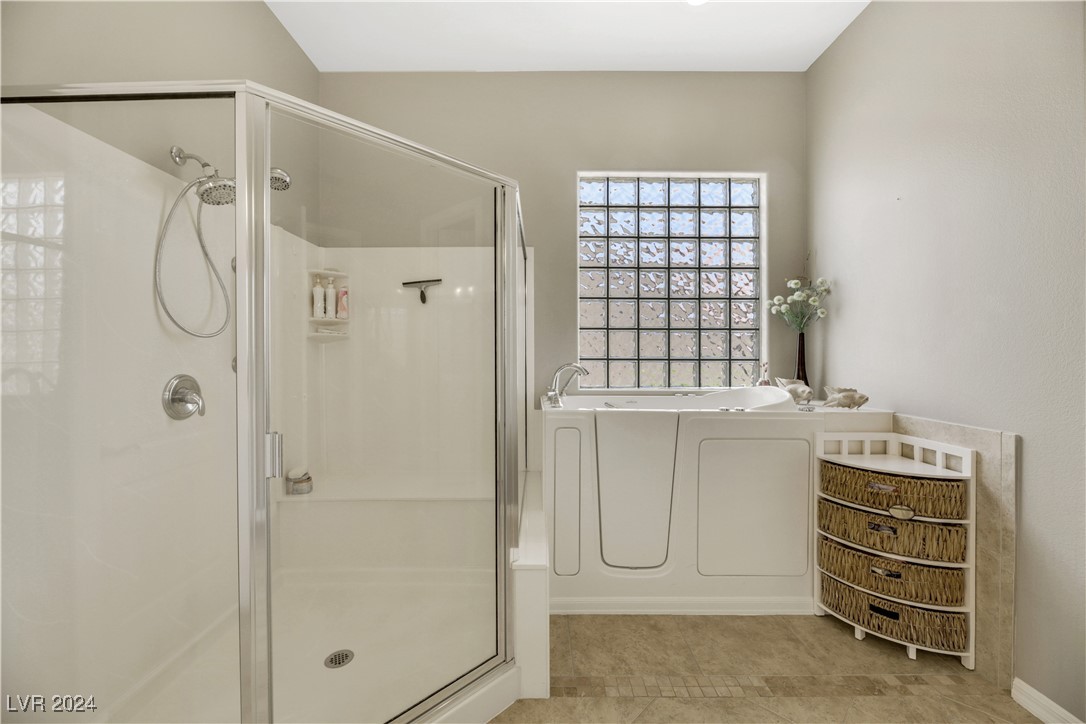2082 Twin Falls Drive Property Photo 39