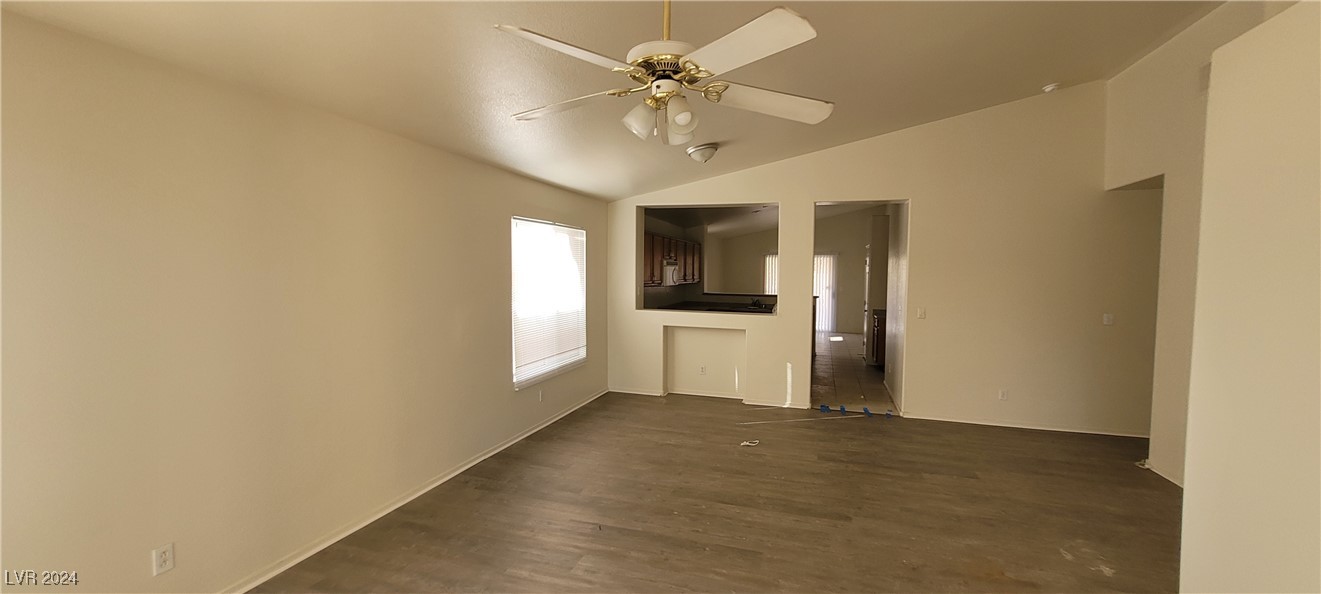 1013 Adobe Flat Drive Property Photo 14