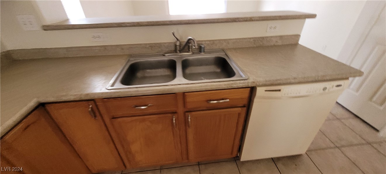 1013 Adobe Flat Drive Property Photo 34