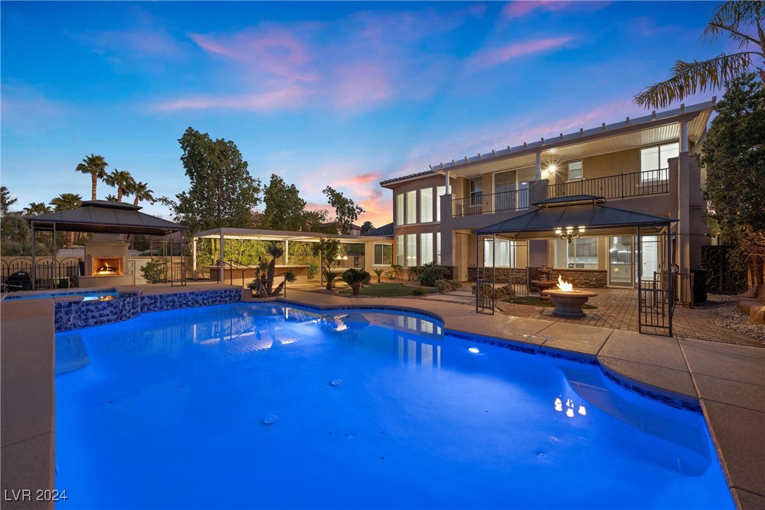 2840 Soaring Peak Avenue Property Photo 1