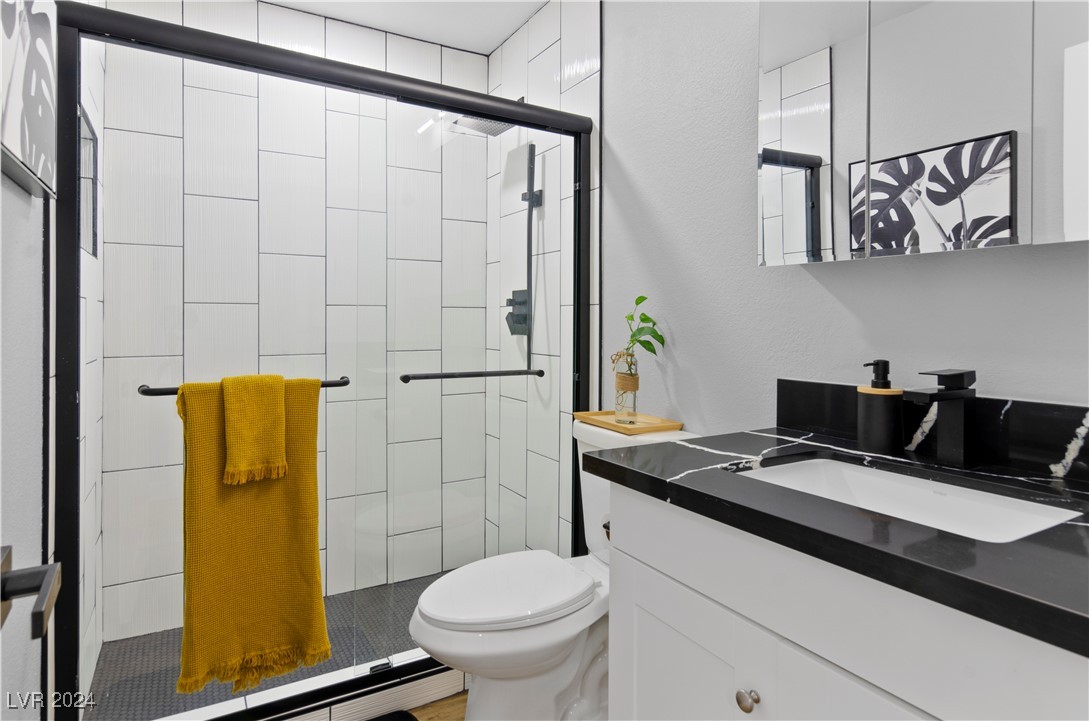 4921 River Glen Drive 20 Property Photo 4