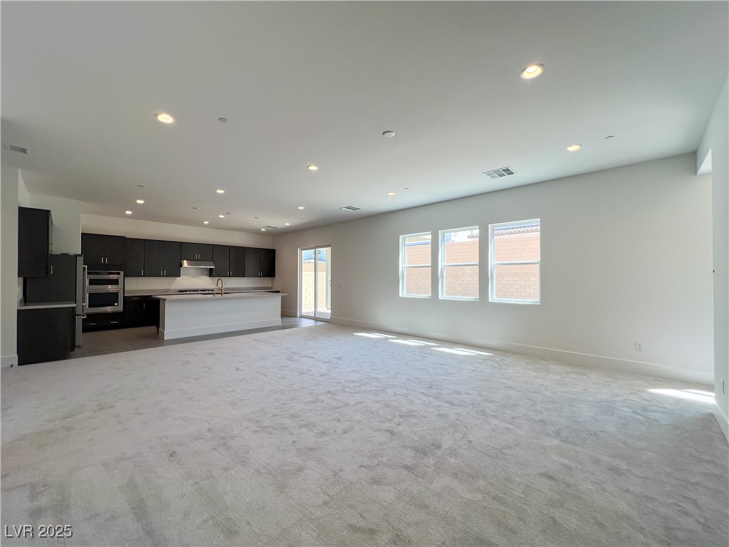 10208 Bismarck Palms Avenue Property Photo 9