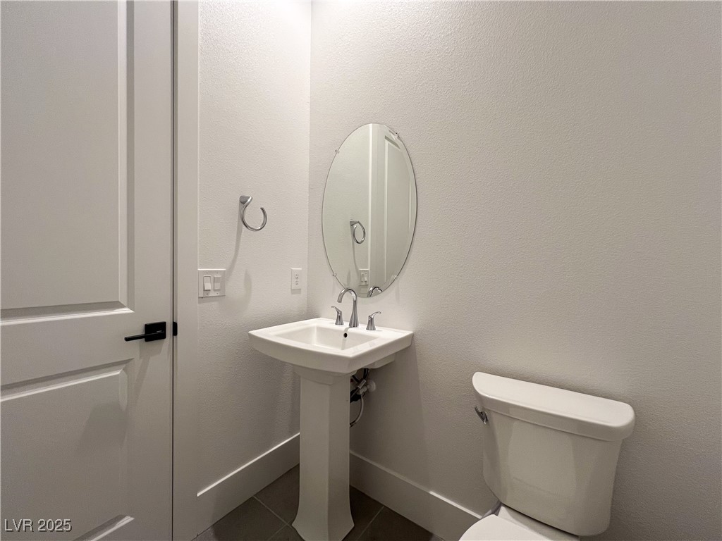 10208 Bismarck Palms Avenue Property Photo 27