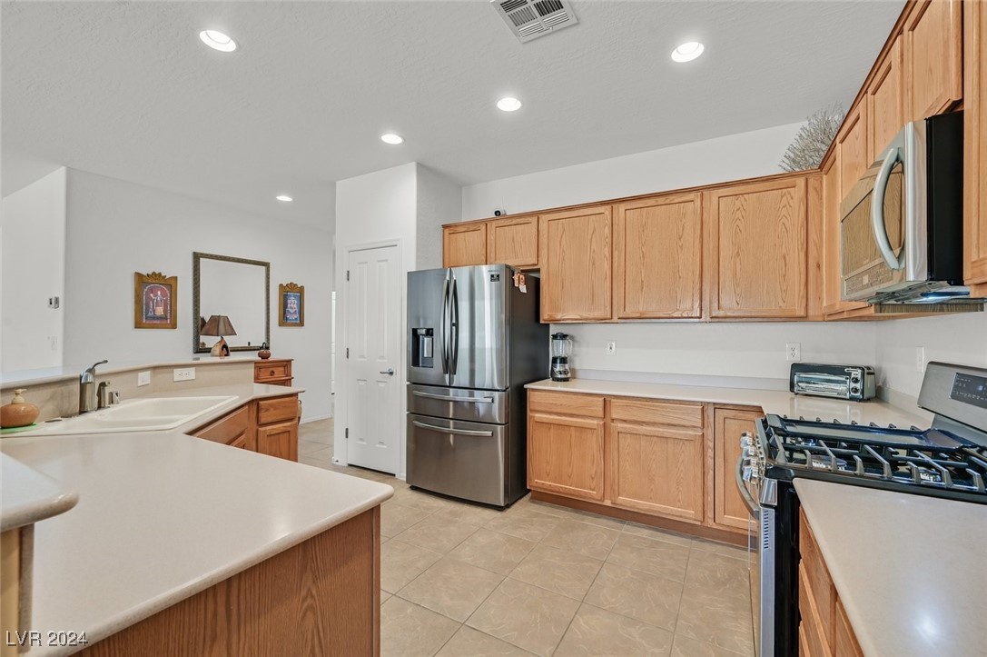 7908 House Sparrow Street Property Photo 10