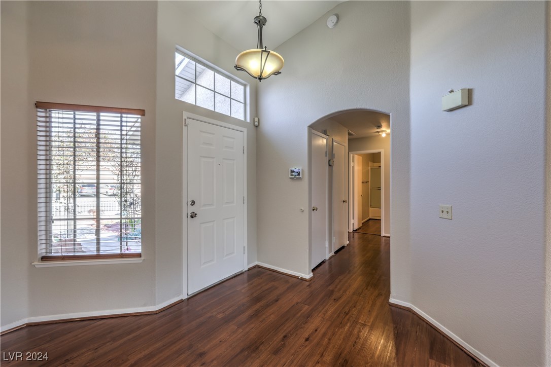 4357 Valley Regal Way Property Photo 5