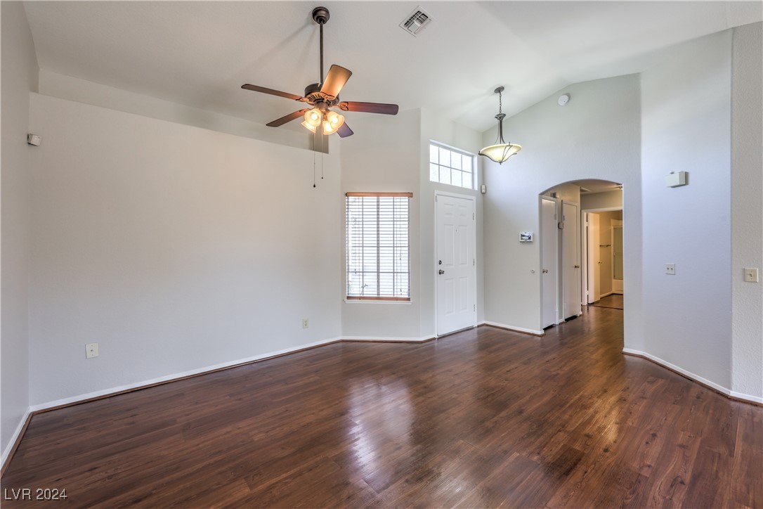 4357 Valley Regal Way Property Photo 7