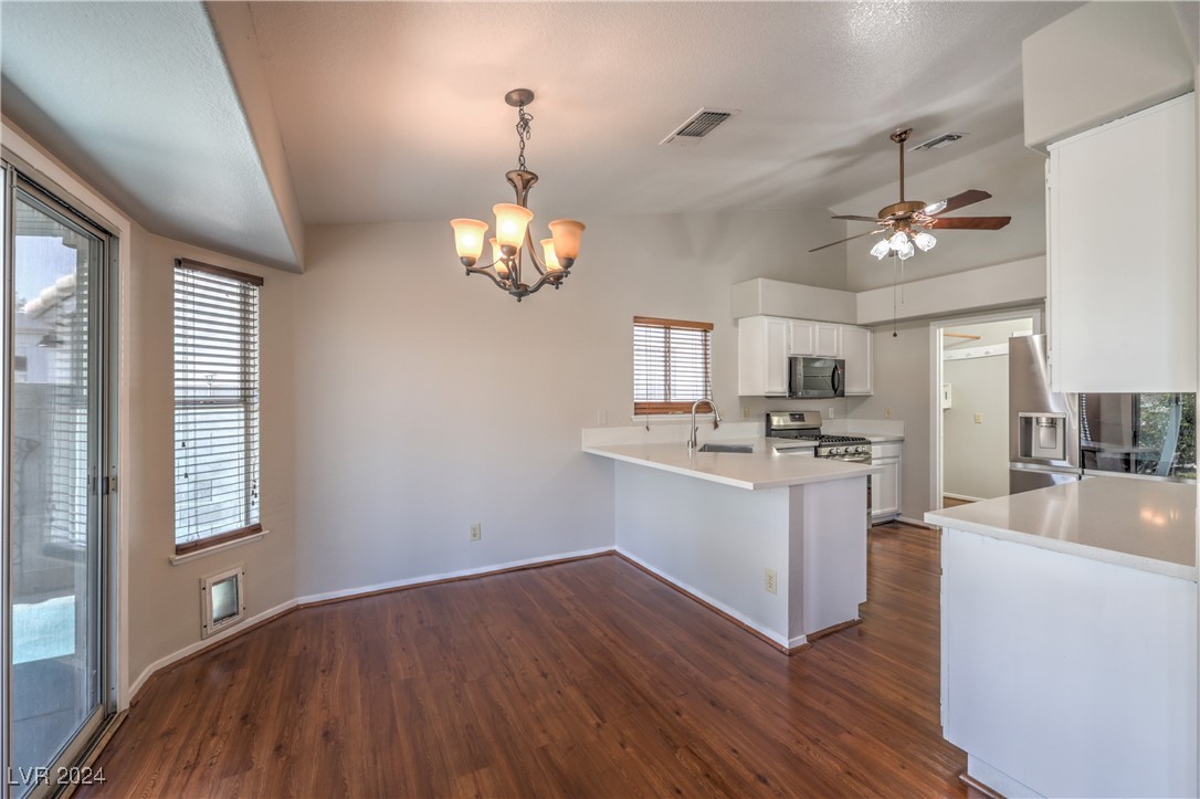4357 Valley Regal Way Property Photo 12