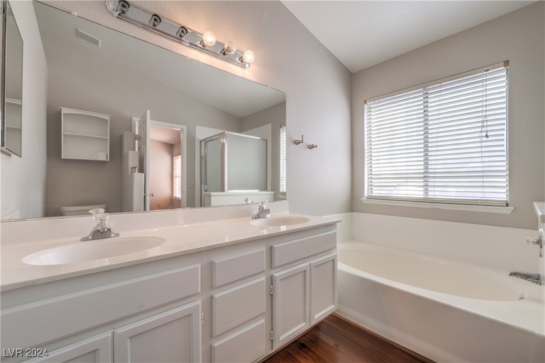 4357 Valley Regal Way Property Photo 24