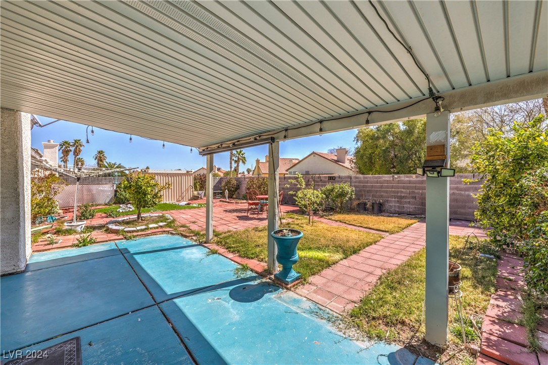 4357 Valley Regal Way Property Photo 32
